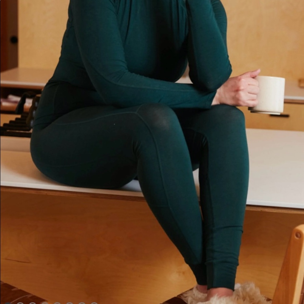 NWOT Halfdays Hallie Lightweight Merino Legging Base Layer Alpine Green